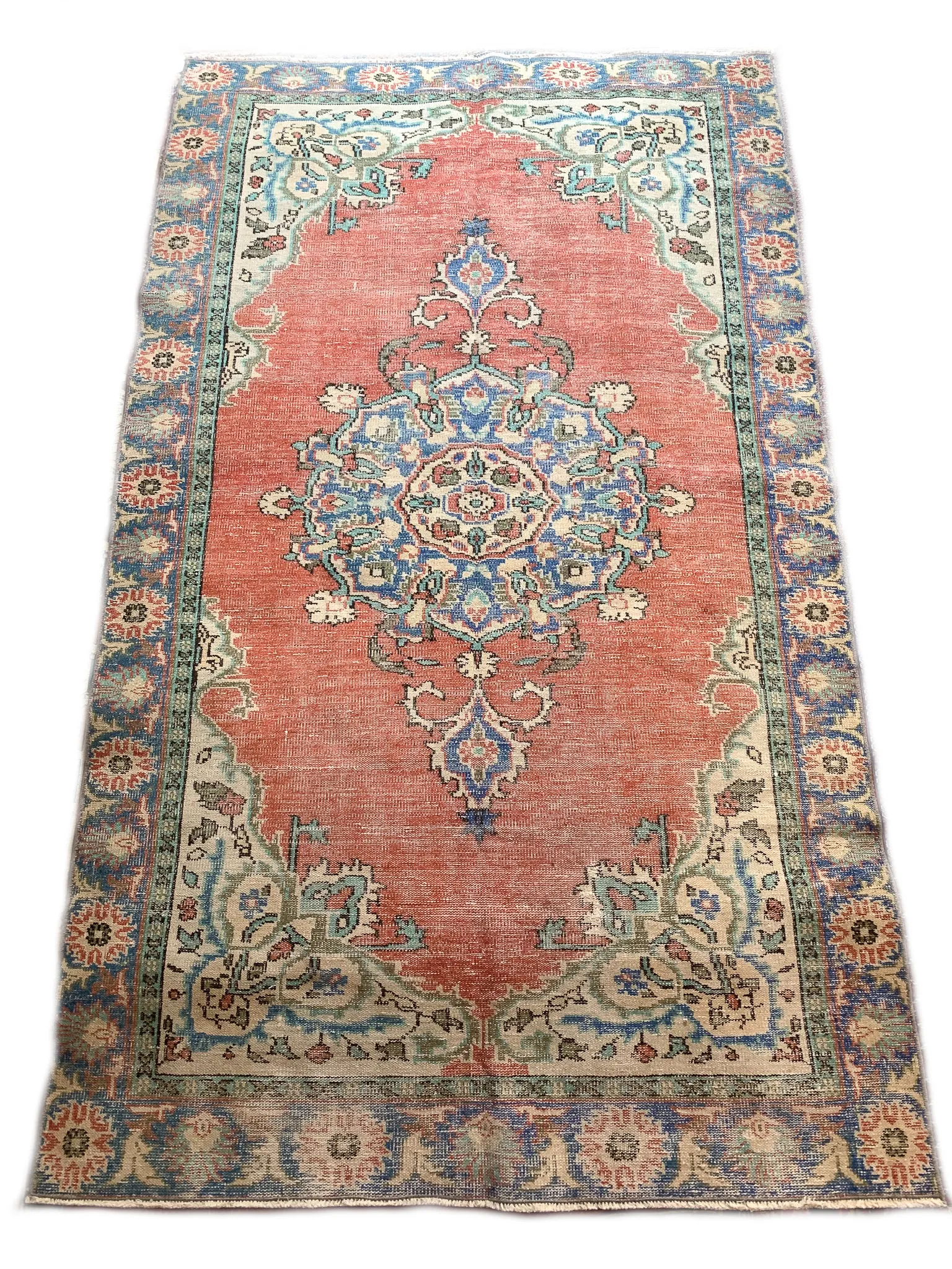 No. A1125 - 5.6' x 9.4' Vintage Turkish Area Rug